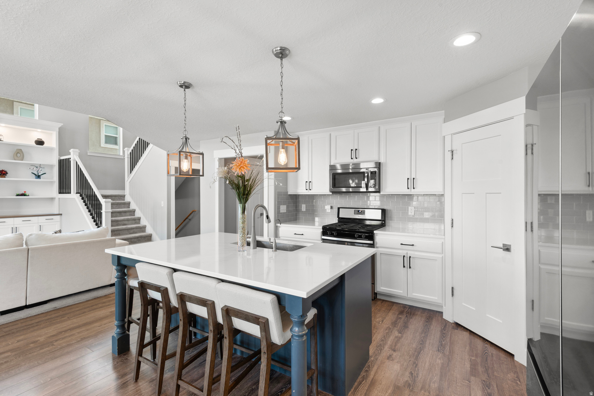 MOUNTAIN HEIGHTS AT ROSECREST - Residential