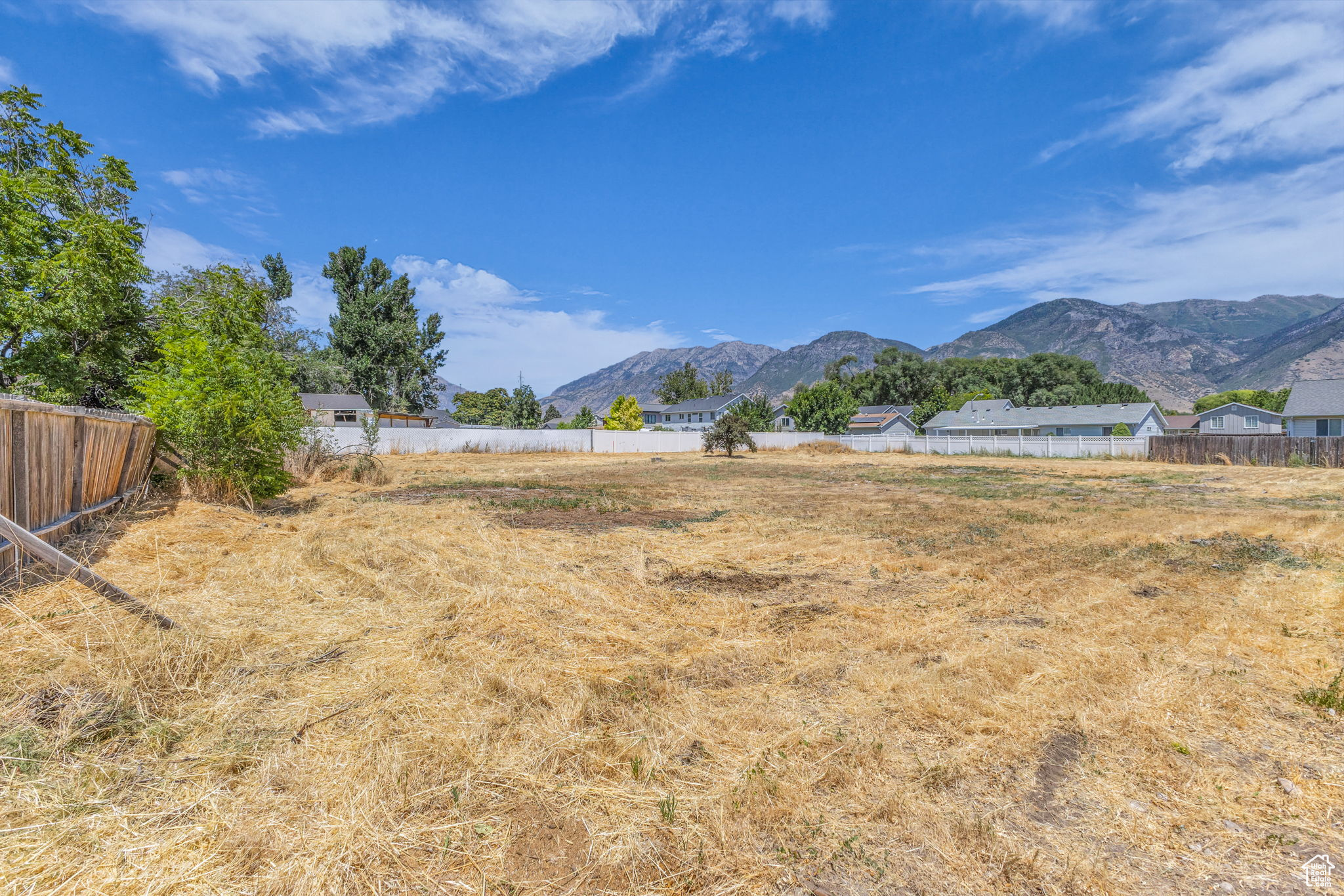 TAYLOR-SHAW ESTATES - Land