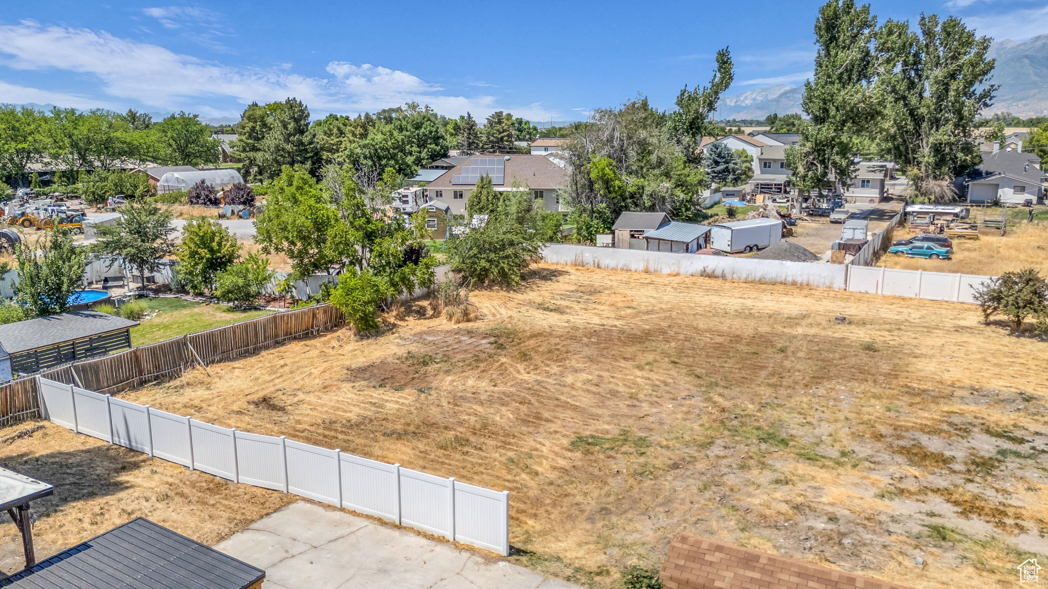 TAYLOR-SHAW ESTATES - Land