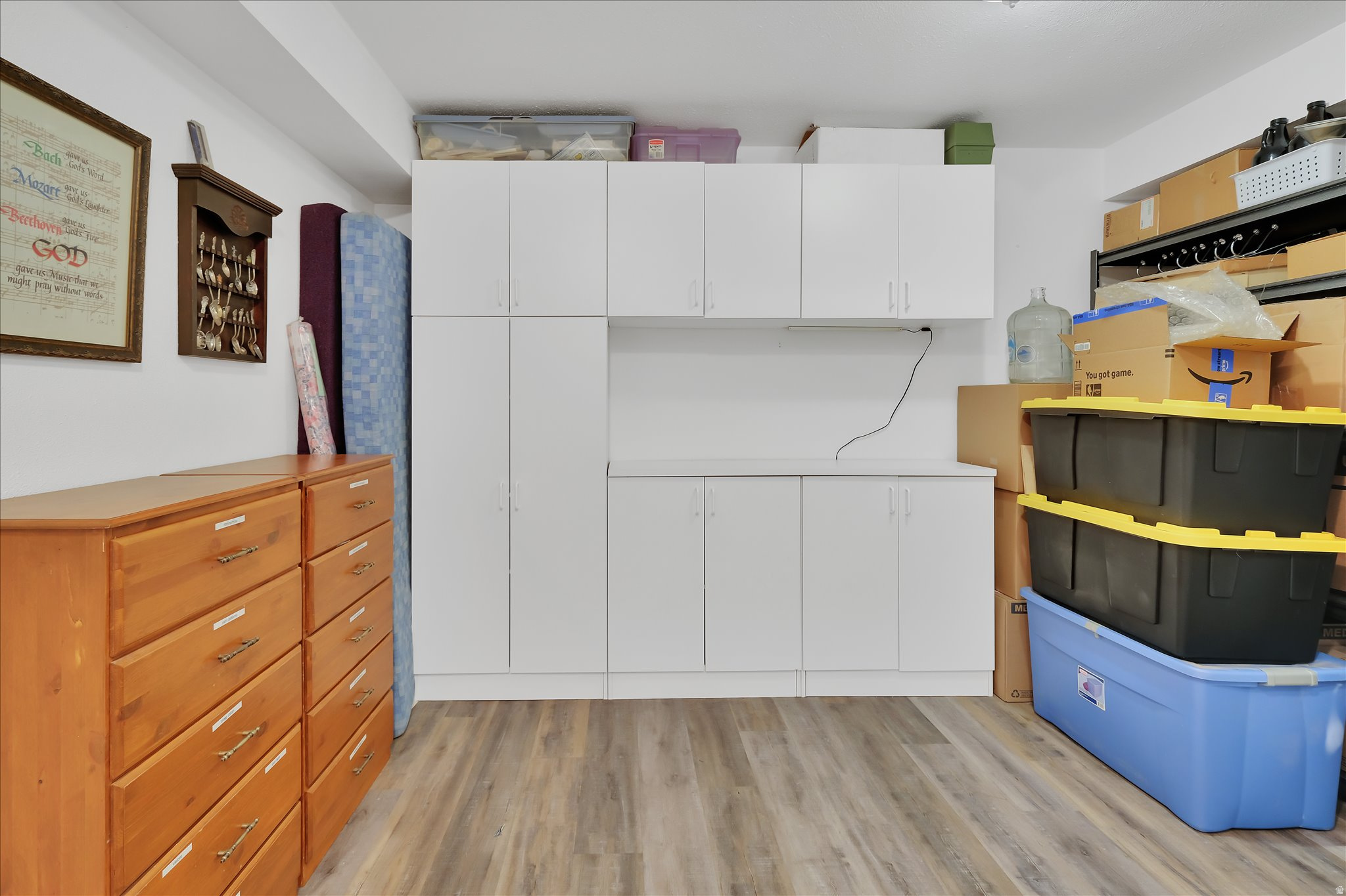 EQUESTRIAN ESTATES - Residential