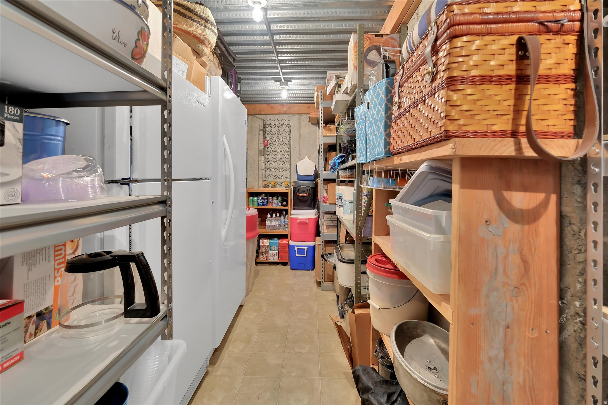 EQUESTRIAN ESTATES - Residential