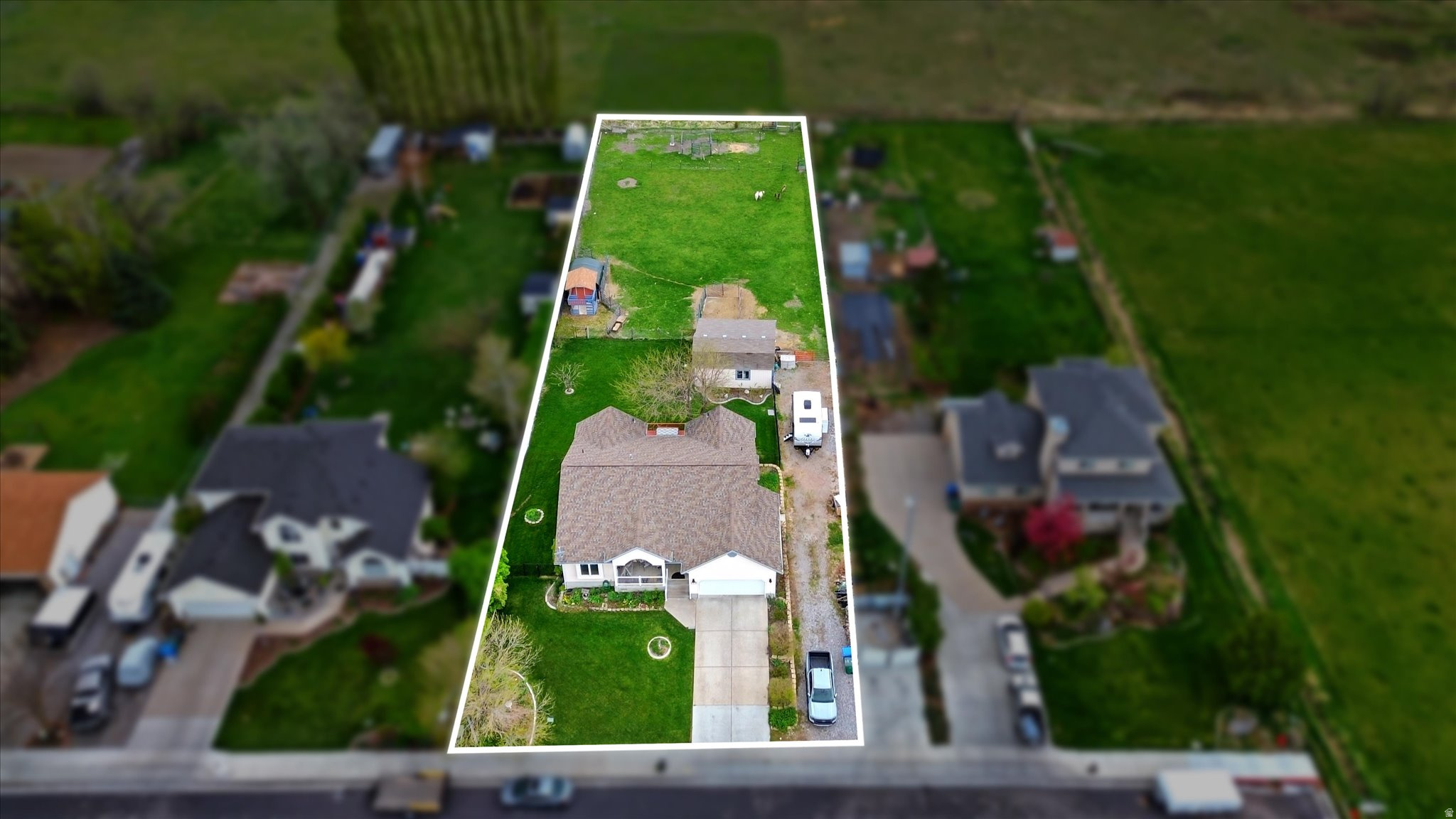 EQUESTRIAN ESTATES - Residential