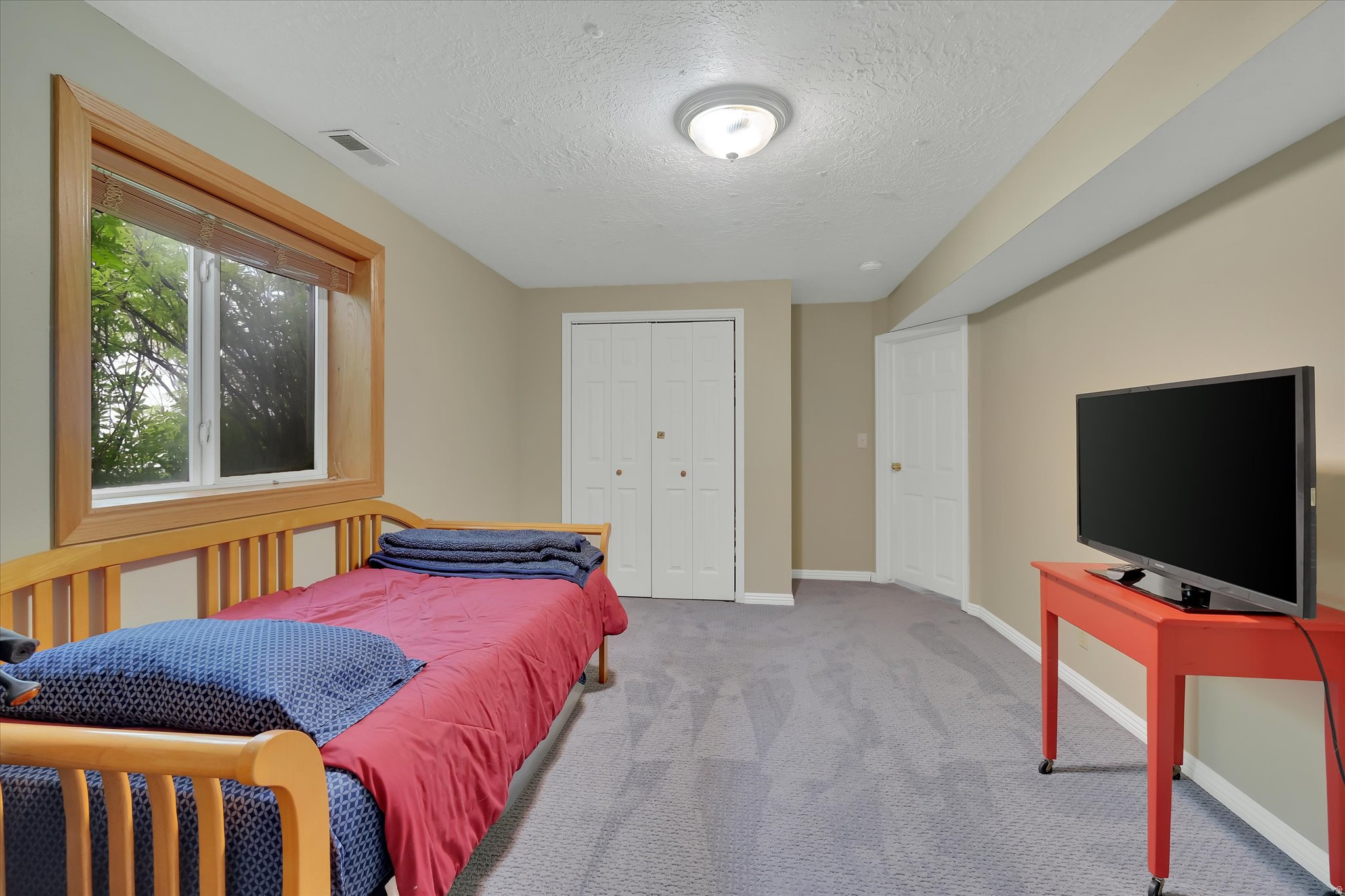 EQUESTRIAN ESTATES - Residential