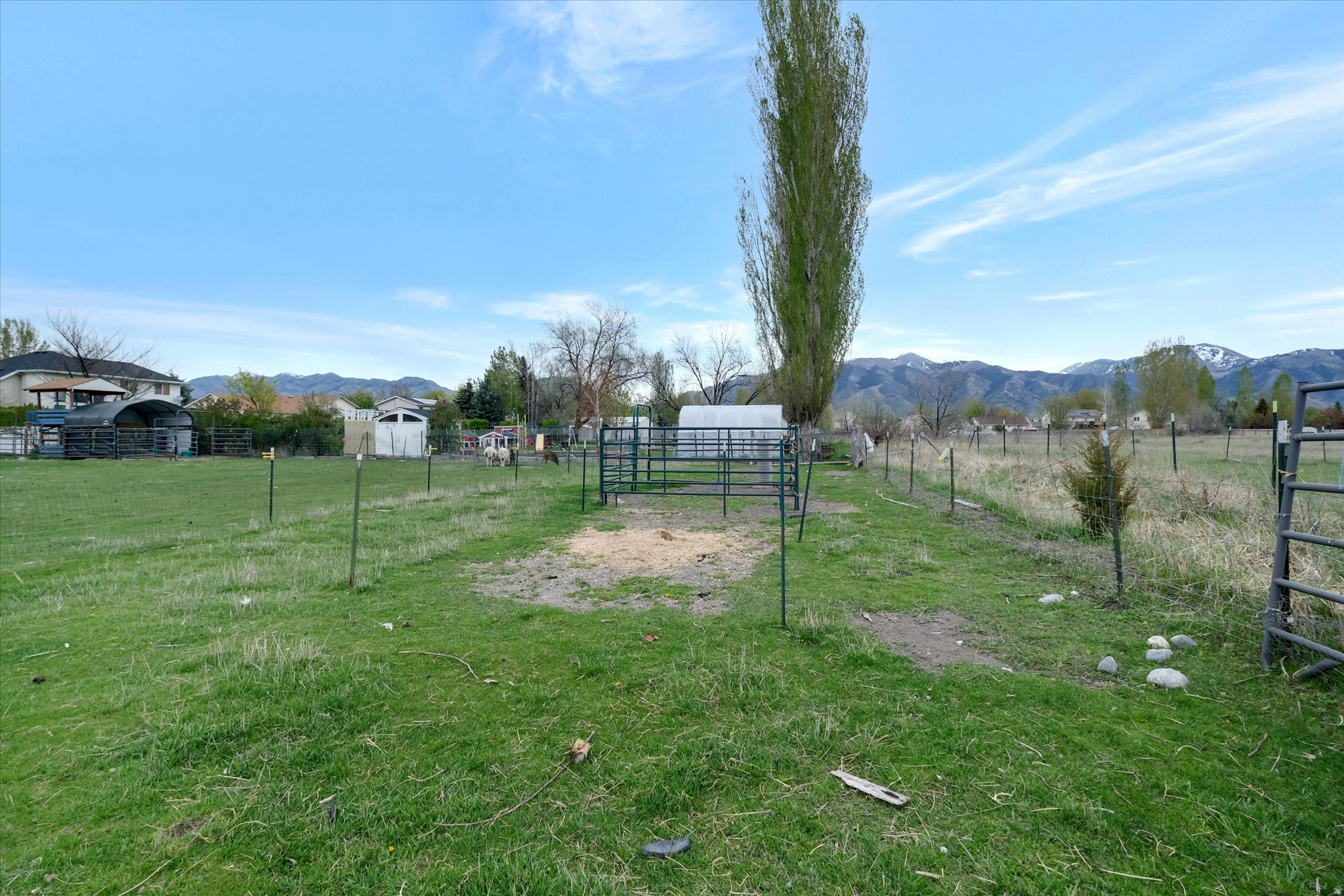 EQUESTRIAN ESTATES - Residential