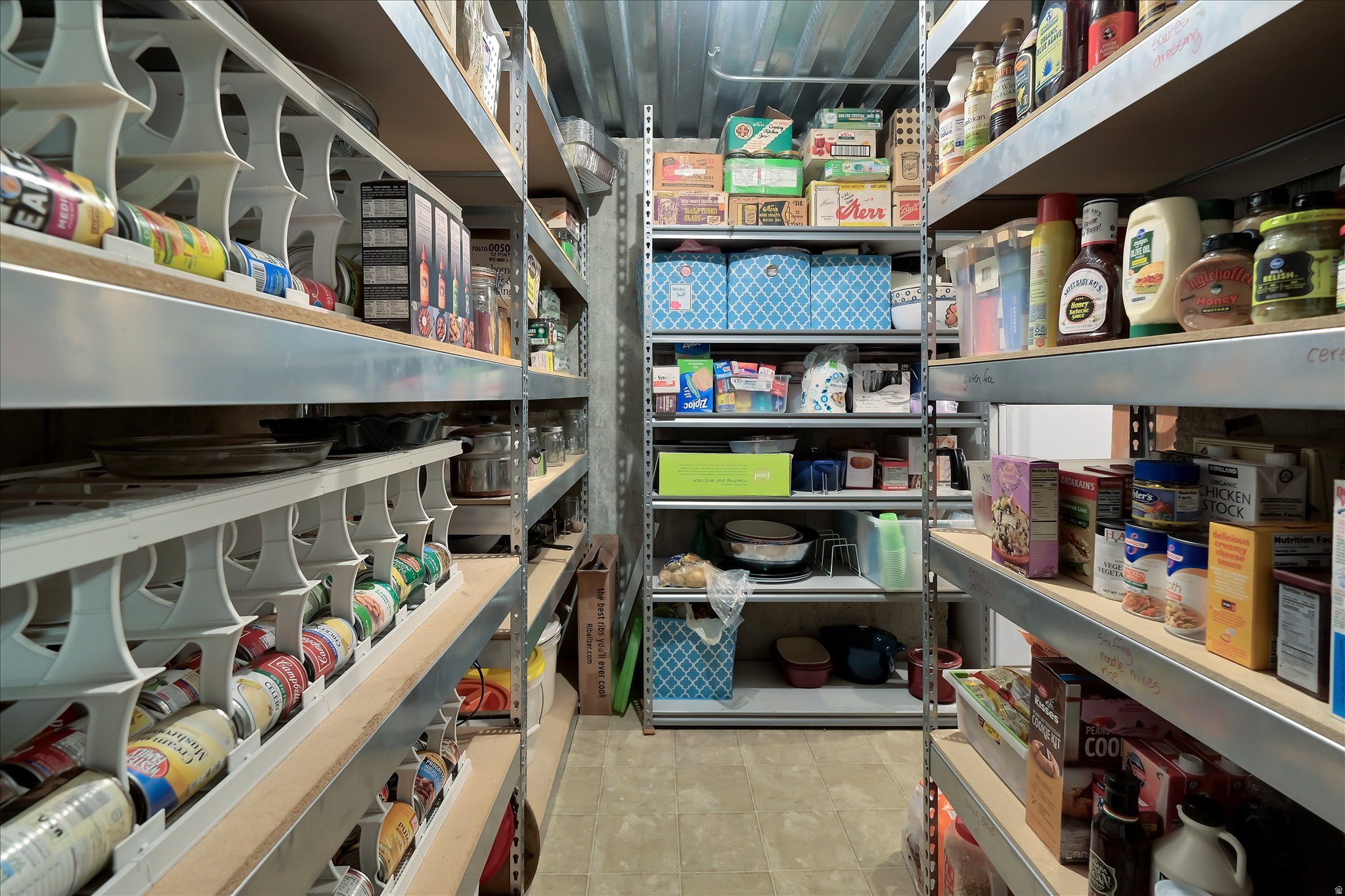 EQUESTRIAN ESTATES - Residential