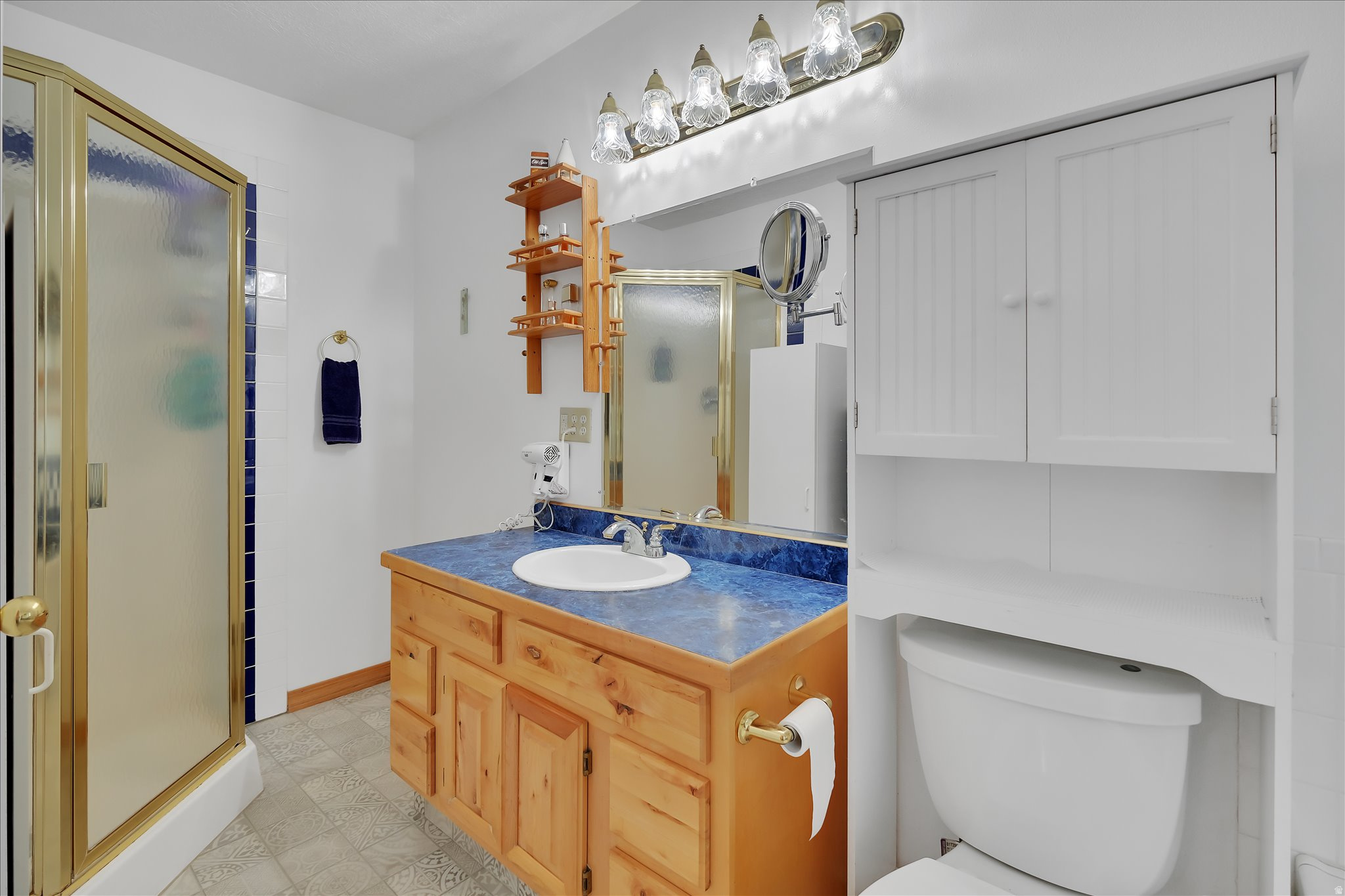 EQUESTRIAN ESTATES - Residential