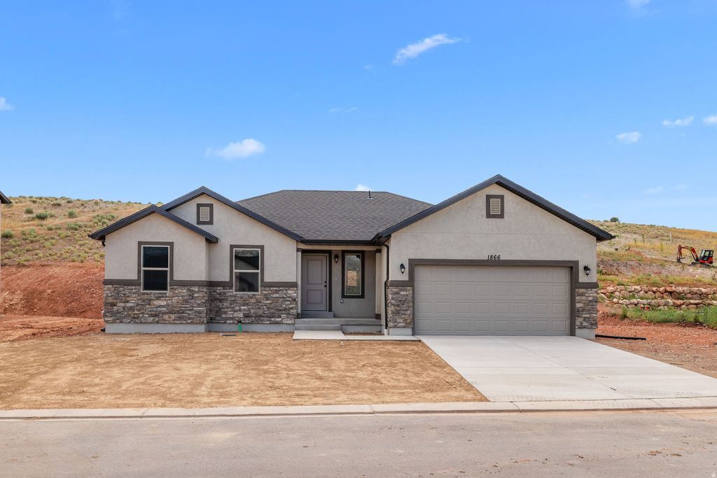 Photo of 387 N SLANT RD #30, Spanish Fork, UT 84660 (MLS # 2135928)