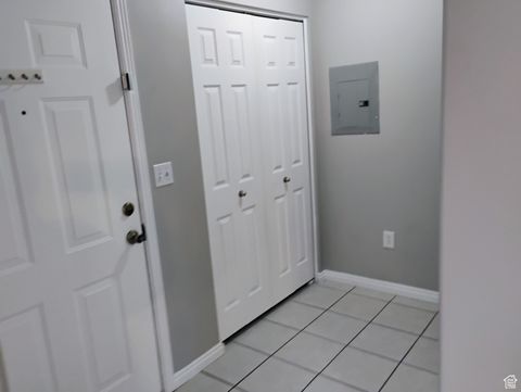 Tiny photo for 1205 E PRIVET DR. DR S #1-107, Cottonwood Heights, UT 84121 (MLS # 2061017)