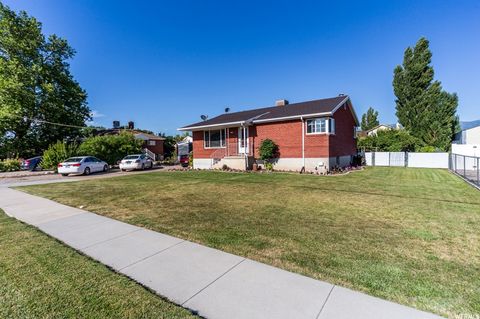 Tiny photo for 2423 S 2000 W, Syracuse, UT 84075 (MLS # 2146336)