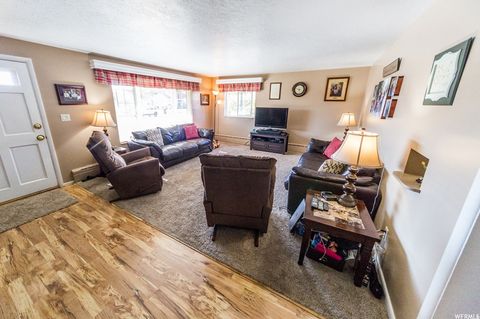 Tiny photo for 2423 S 2000 W, Syracuse, UT 84075 (MLS # 2146336)
