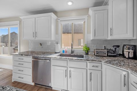 Tiny photo for 1685 S 825 W, Lehi, UT 84043 (MLS # 2141749)