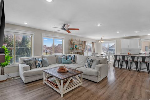 Tiny photo for 1685 S 825 W, Lehi, UT 84043 (MLS # 2141749)