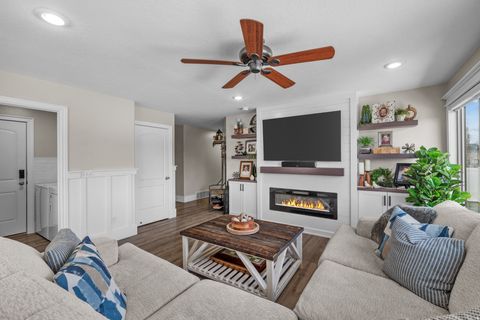 Tiny photo for 1685 S 825 W, Lehi, UT 84043 (MLS # 2141749)