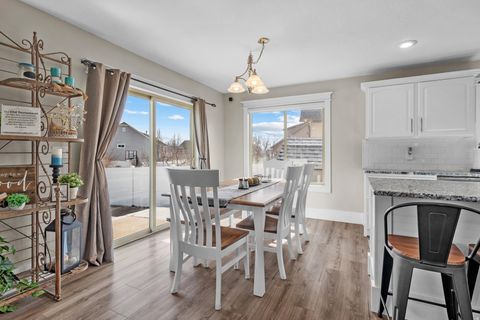 Tiny photo for 1685 S 825 W, Lehi, UT 84043 (MLS # 2141749)