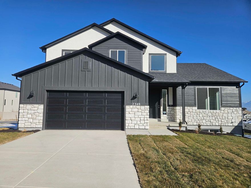 Main level Primary suite! Welcome to our newest floorplan, The Liam in the highly sought after Skyline Ridge Community. This location offers Quick access to Mnt View, Dining and shopping and great views. This home is everything that you could ask for. 2 Furnaces and A/C units, Primary suite on the main level, 3 bedrooms with a laundry room upstairs, large 2 story vaulted family room, a den, an amazing kitchen and much more. Call to ask about our interest rate buydown. Pictures are of the actual house and another one that is further along to show the home completed. Colors and material will be different. This home is scheduled to be completed on appx Mid November, just in time to celebrate the holidays in your new home. Square footage figures are provided as a courtesy estimate only and were obtained from builder plans. Buyer is advised to obtain an independent measurement. Tax TBD.