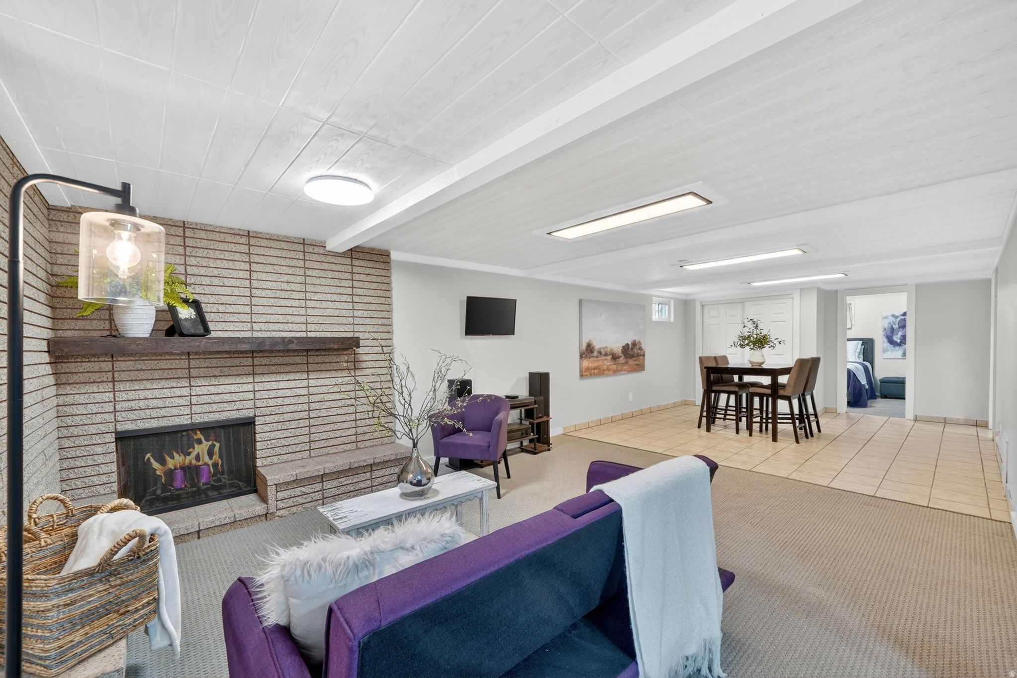 WHITE CITY - Residential
