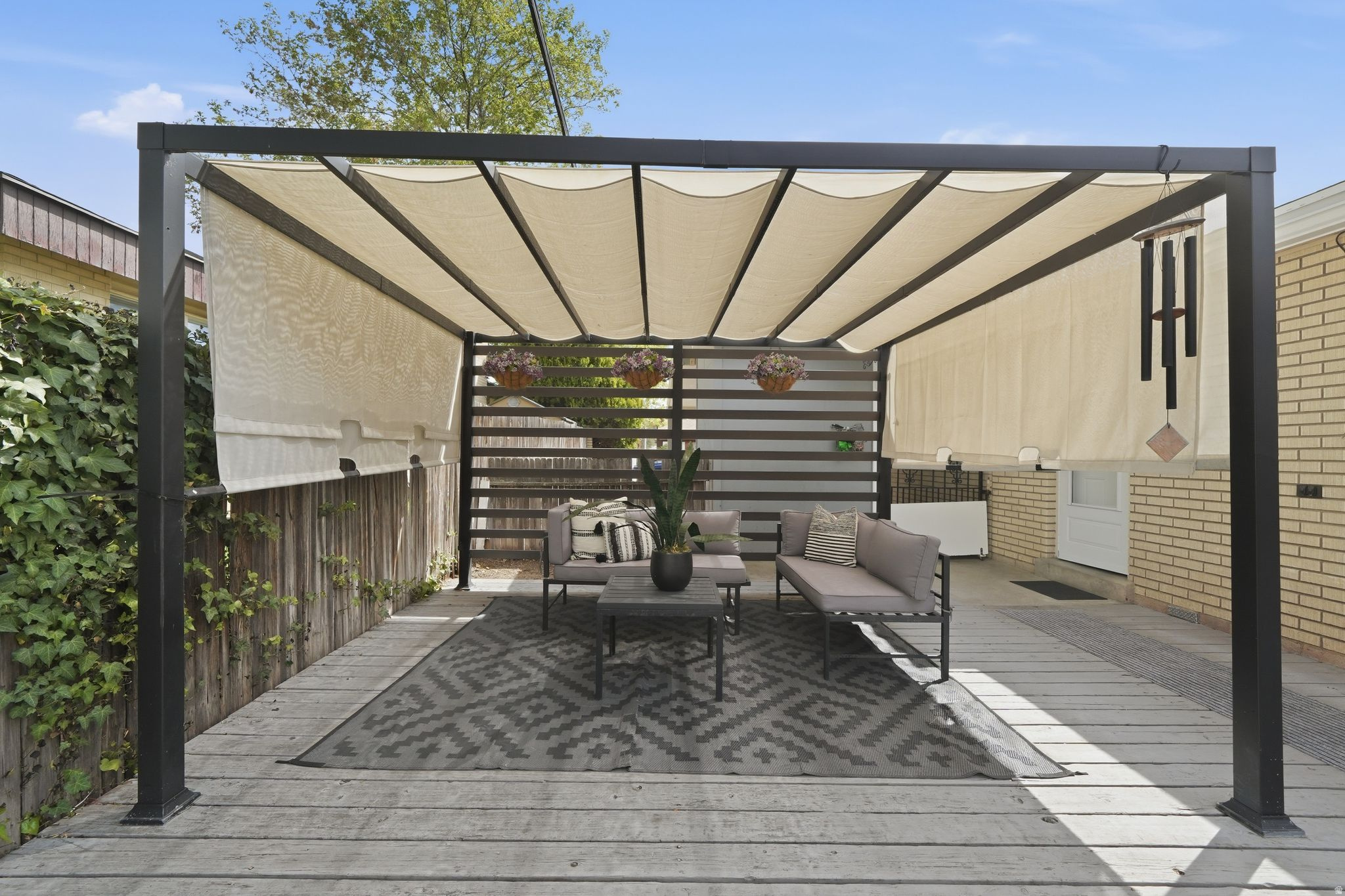 WHITE CITY - Residential