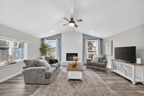 Photo of 941 E STATICE AVE S, Sandy, UT 84094 (MLS # 2156490)