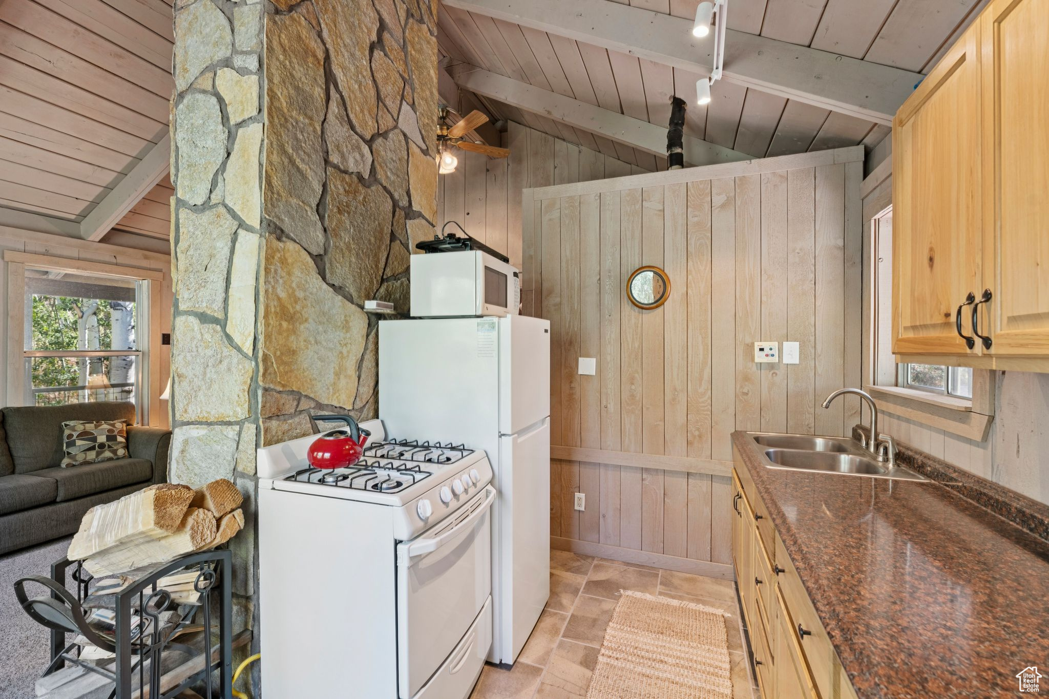 TIMBER LAKES - Residential