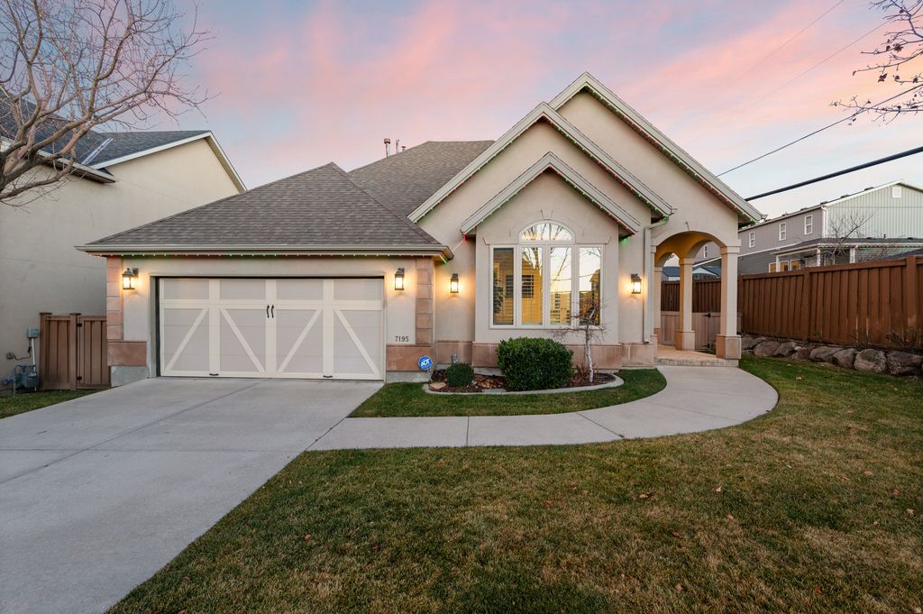 Photo of 7195 S VILLANDRIE LN, Salt Lake City, UT 84121 (MLS # 2128591)