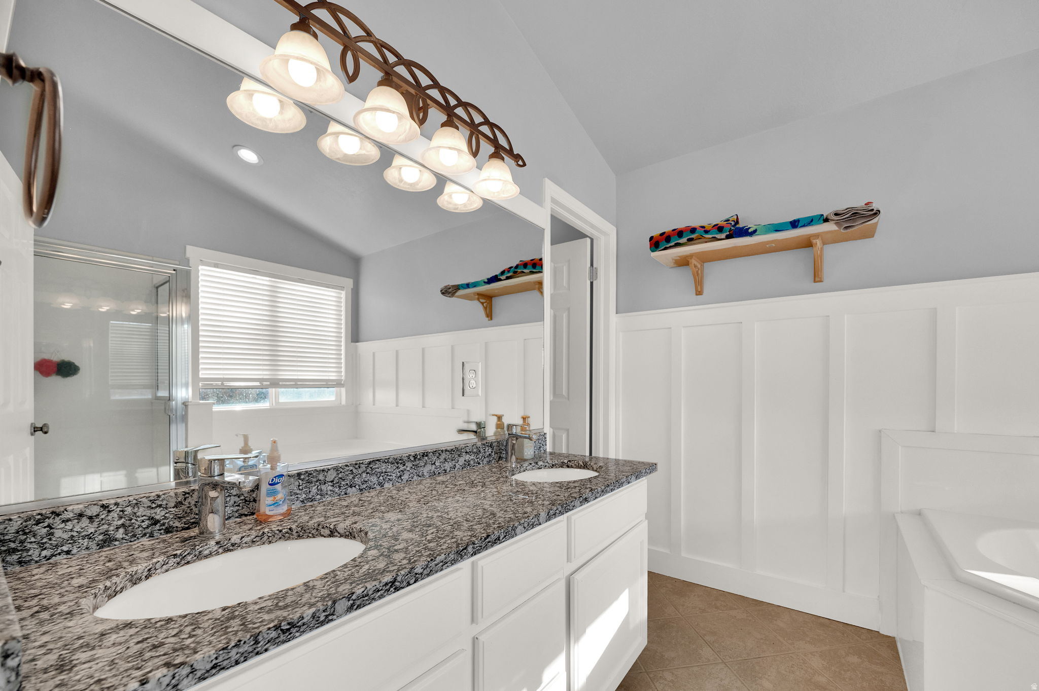 ANTELOPE RIDGE ESTATES - Residential