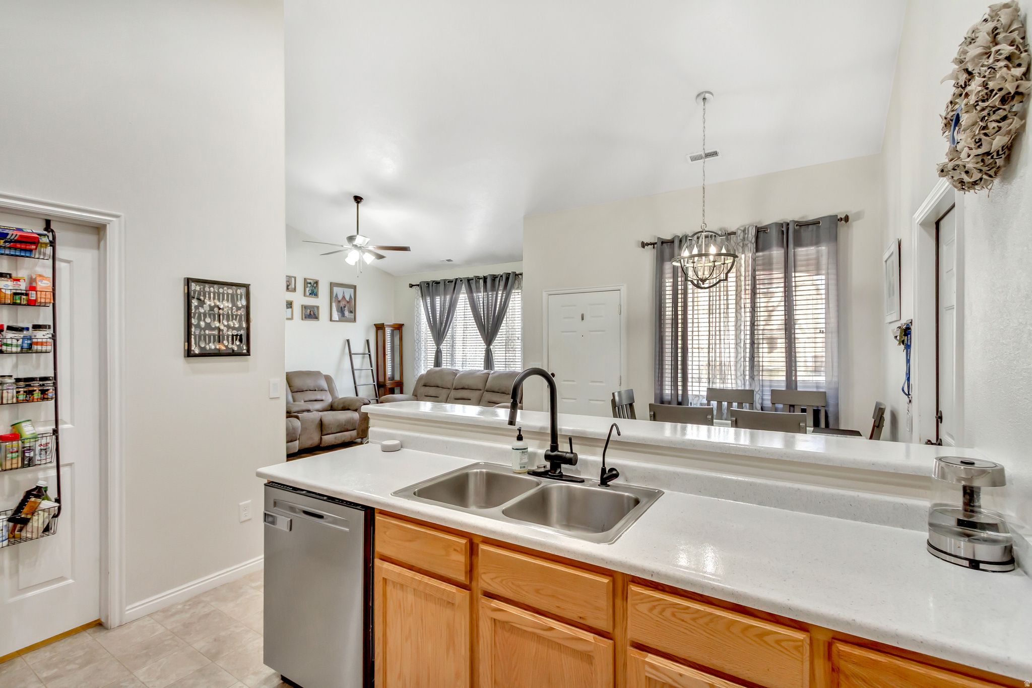 TOWNS AT HUNTER VILLAGE - Residential