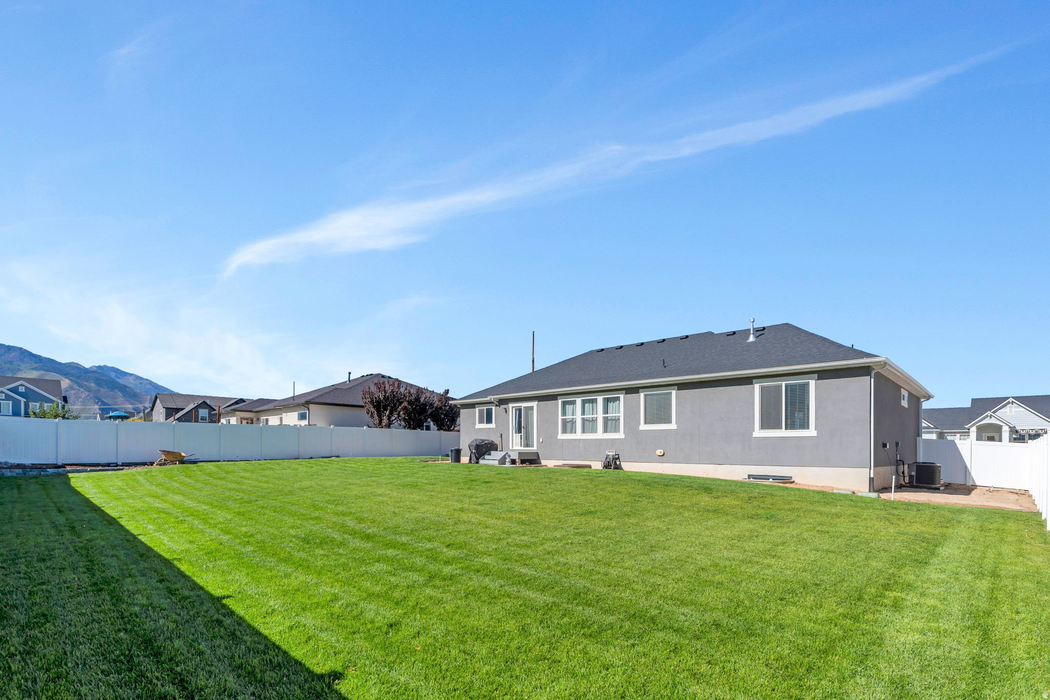 MAPLE MOUNTAIN ESTATES - Residential Lease