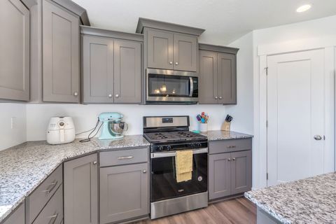 Tiny photo for 358 N 2810 E, Spanish Fork, UT 84660 (MLS # 2134981)