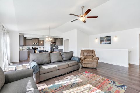 Tiny photo for 358 N 2810 E, Spanish Fork, UT 84660 (MLS # 2134981)