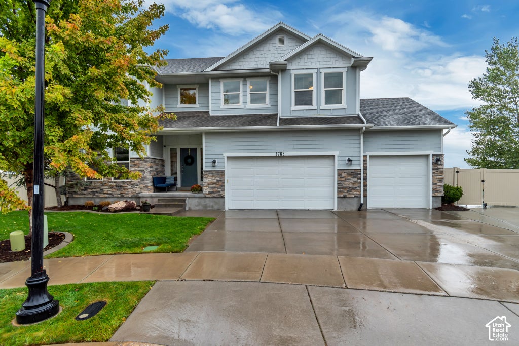 Photo of 4762 W WADESBORO CIR, Herriman, UT 84096 (MLS # 2188488)