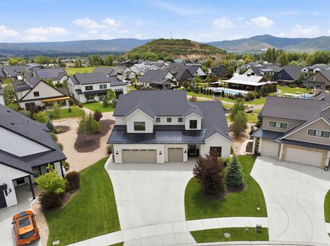 Homes For Sale - 496 N Farmhouse Way #11<br/> Midway, UT 84049