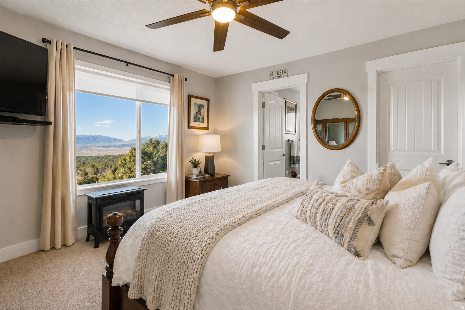 WHISPERING PINES - Residential
