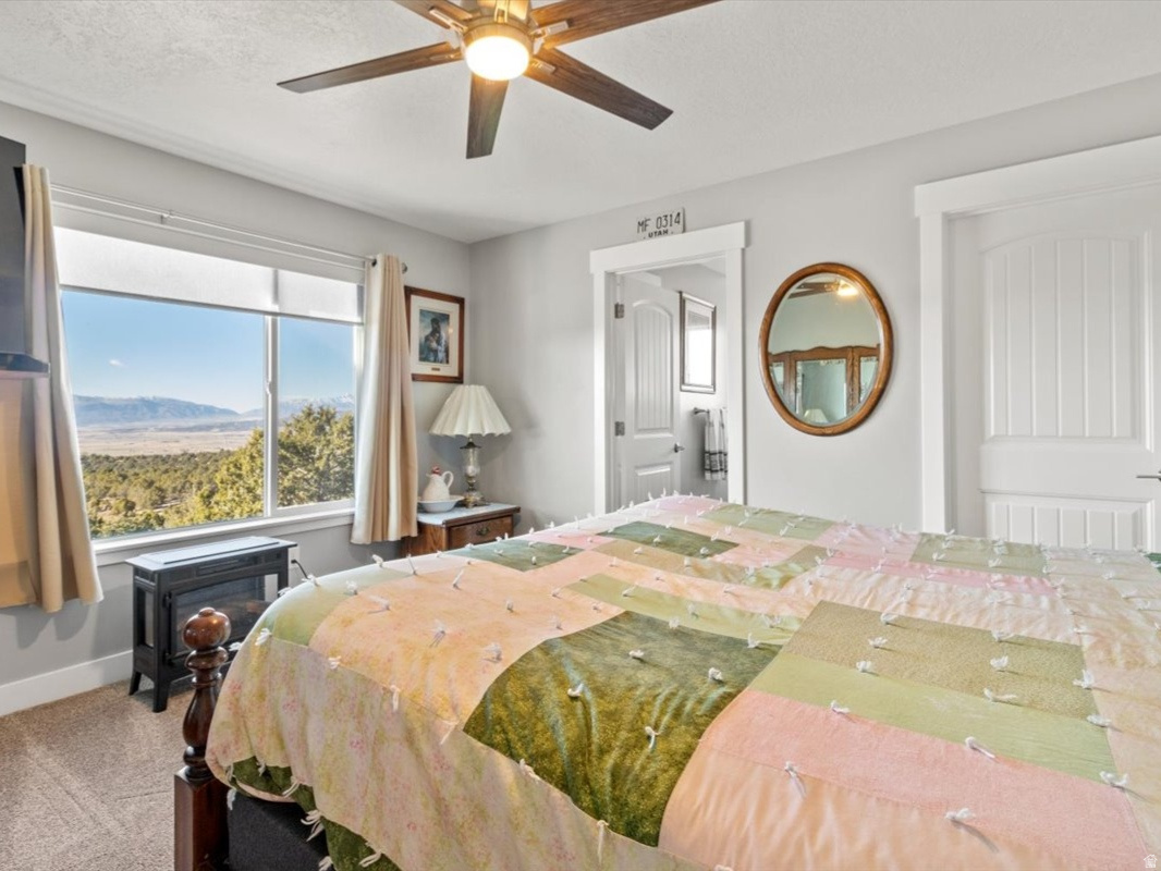 WHISPERING PINES - Residential