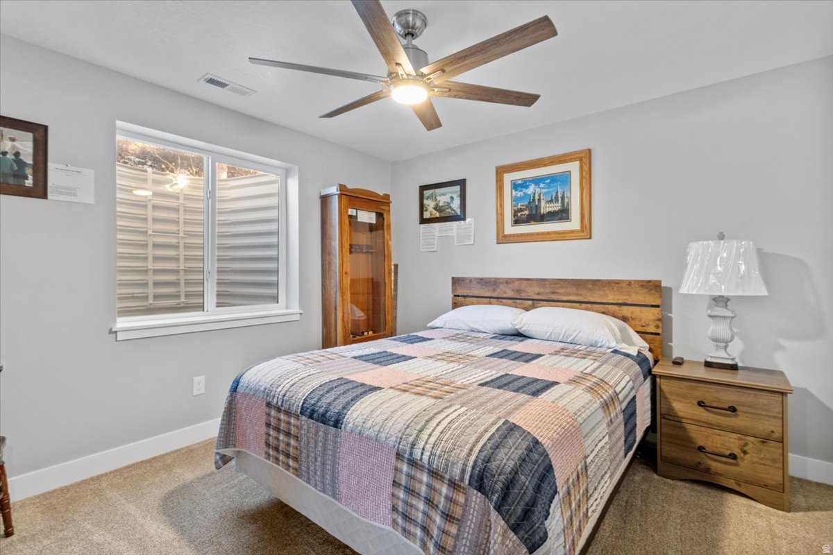 WHISPERING PINES - Residential