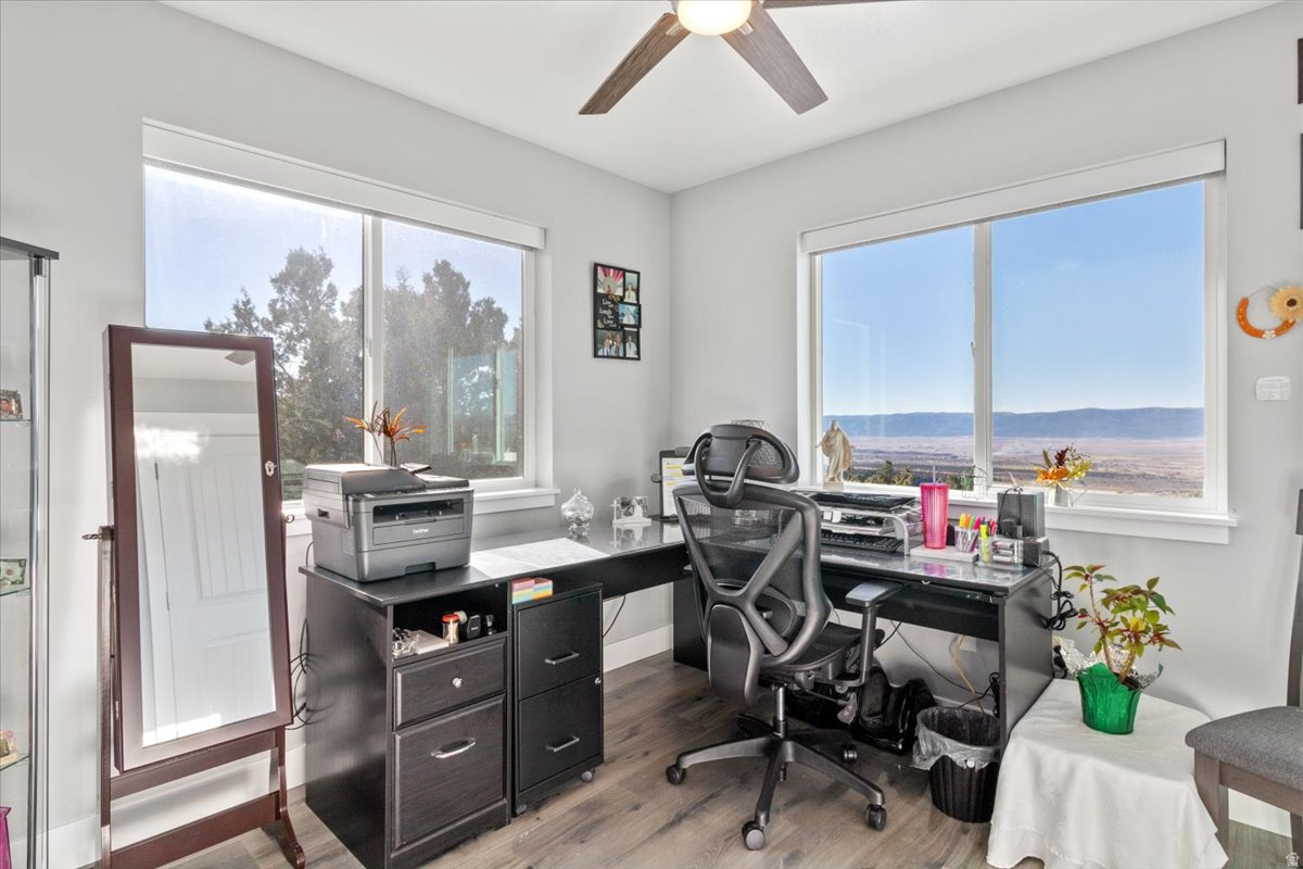 WHISPERING PINES - Residential