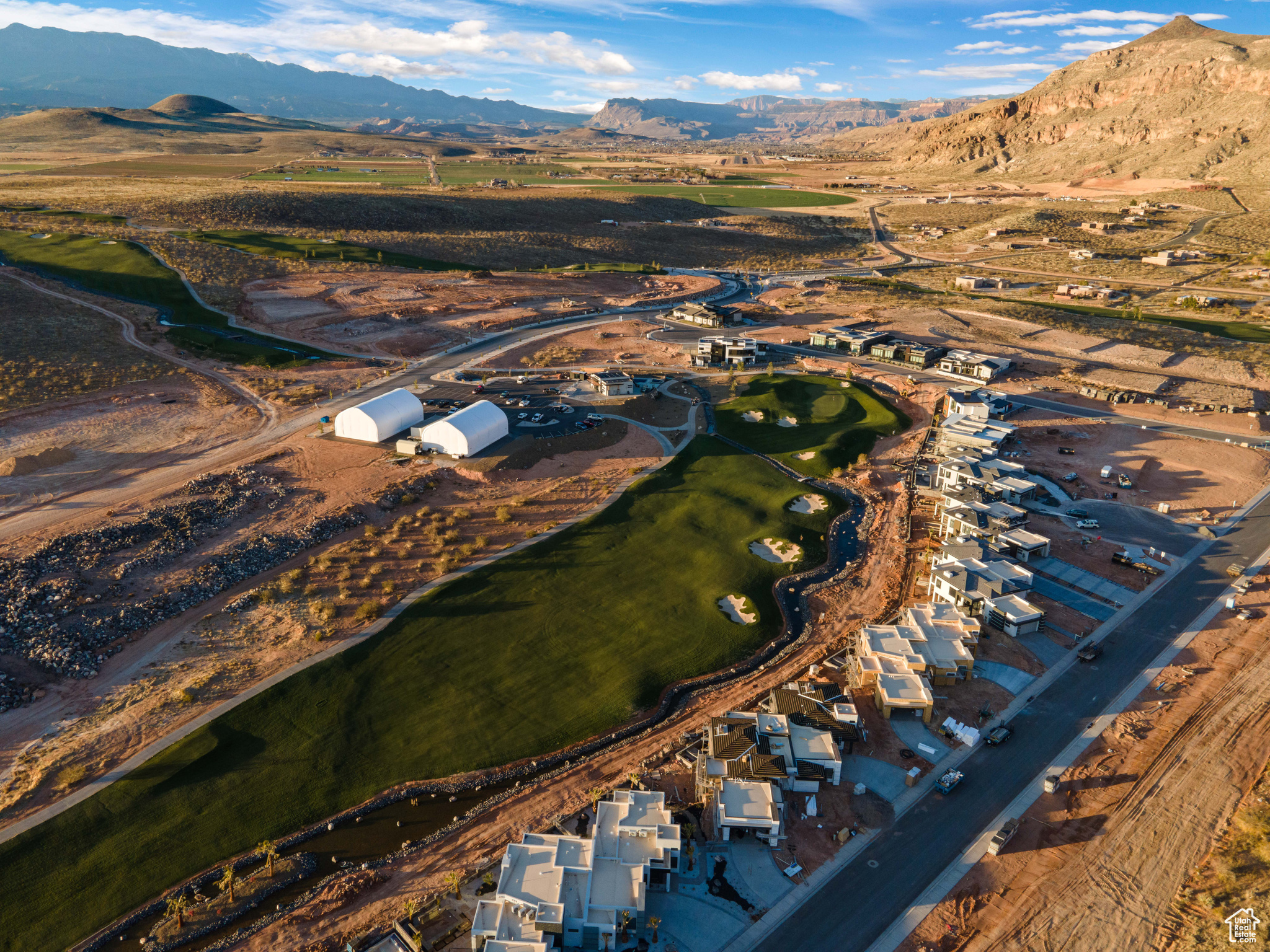 CLIFF VIEWS ESTATES - Residential