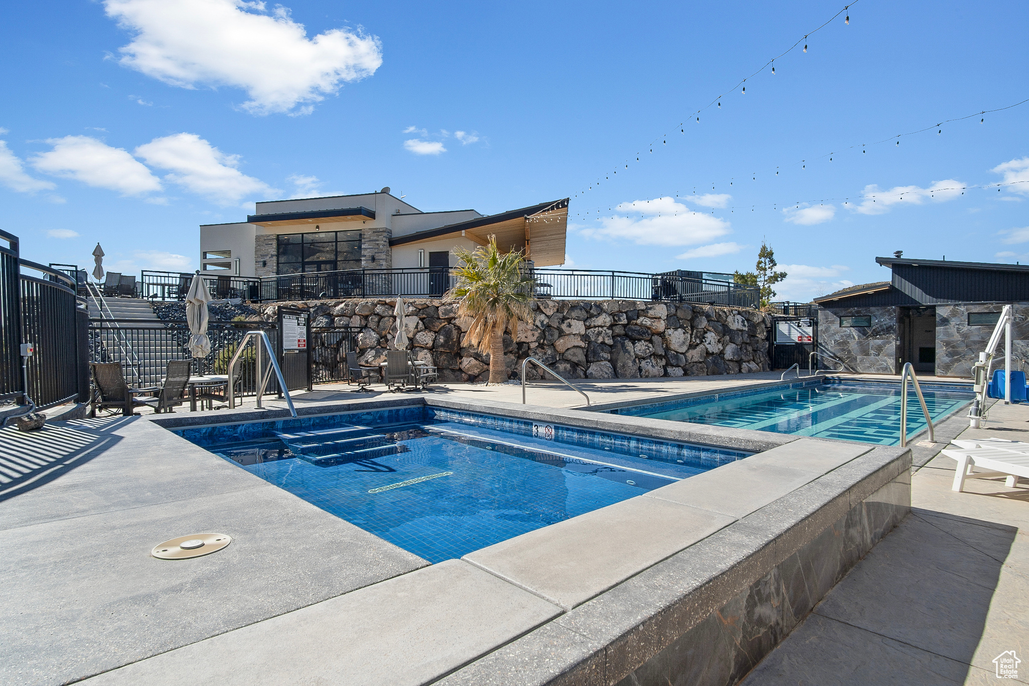 CLIFF VIEWS ESTATES - Residential