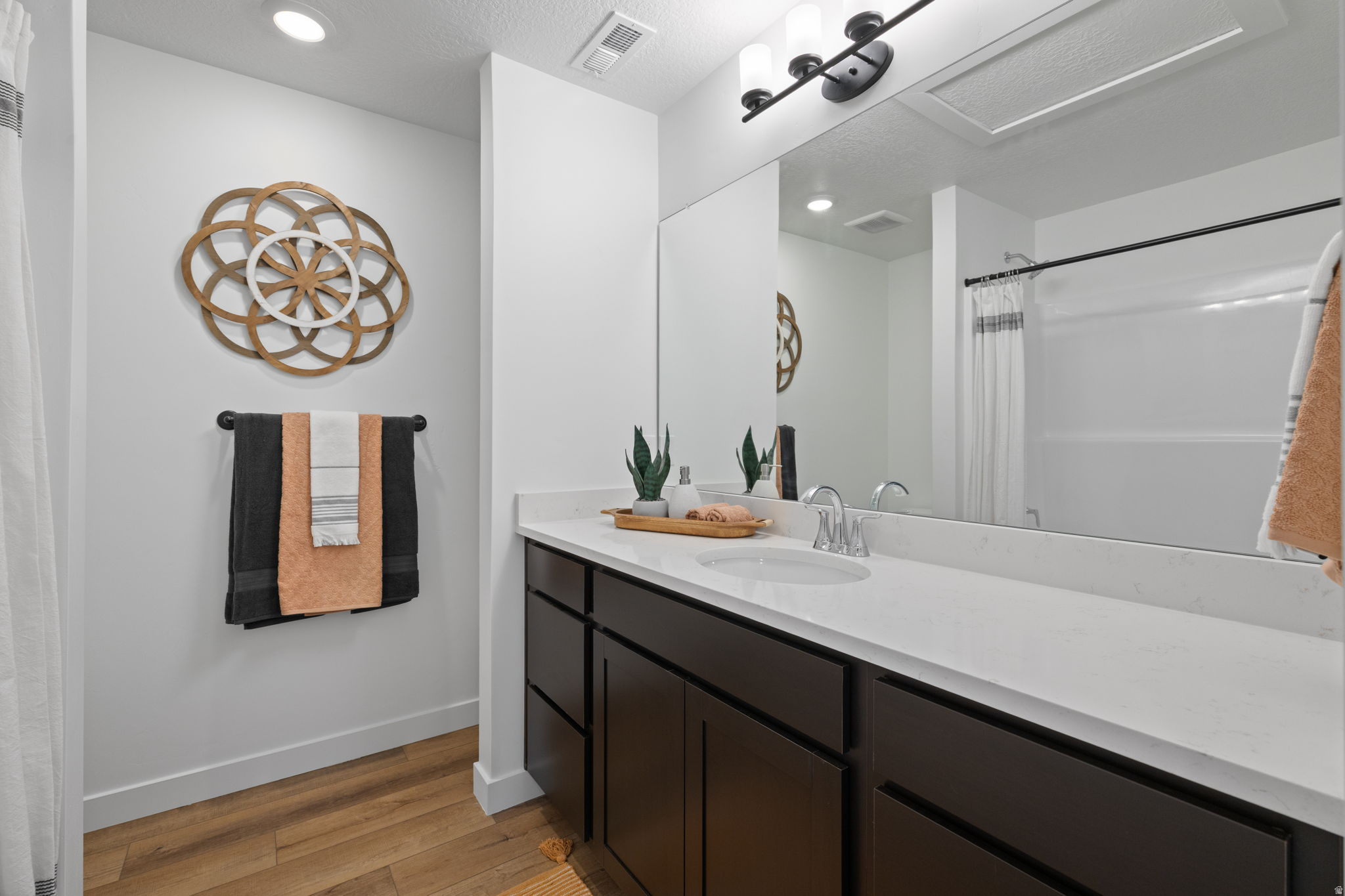 KIOWA COURT - Residential