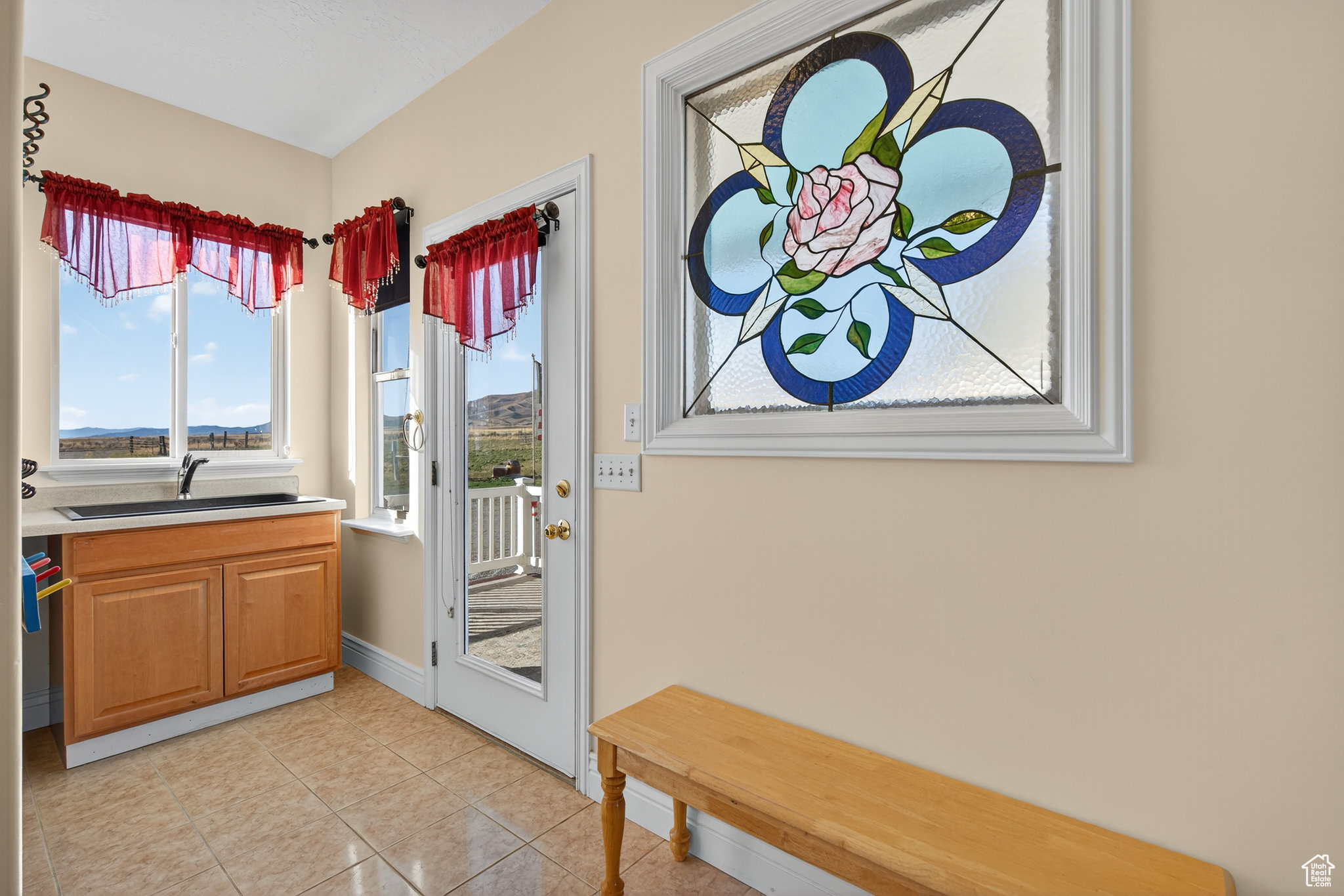 4768 E HICKMAN CANYON RD