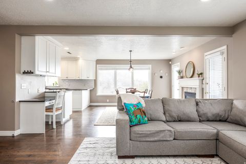 Tiny photo for 1483 E MAPLE HILLS DR, Bountiful, UT 84010 (MLS # 2125433)