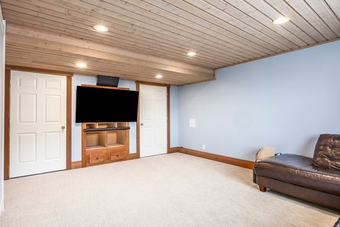 Tiny photo for 1483 E MAPLE HILLS DR, Bountiful, UT 84010 (MLS # 2125433)