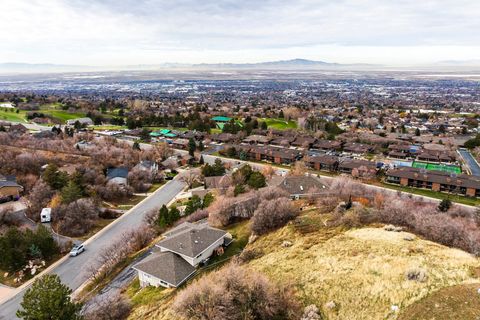 Tiny photo for 1483 E MAPLE HILLS DR, Bountiful, UT 84010 (MLS # 2125433)