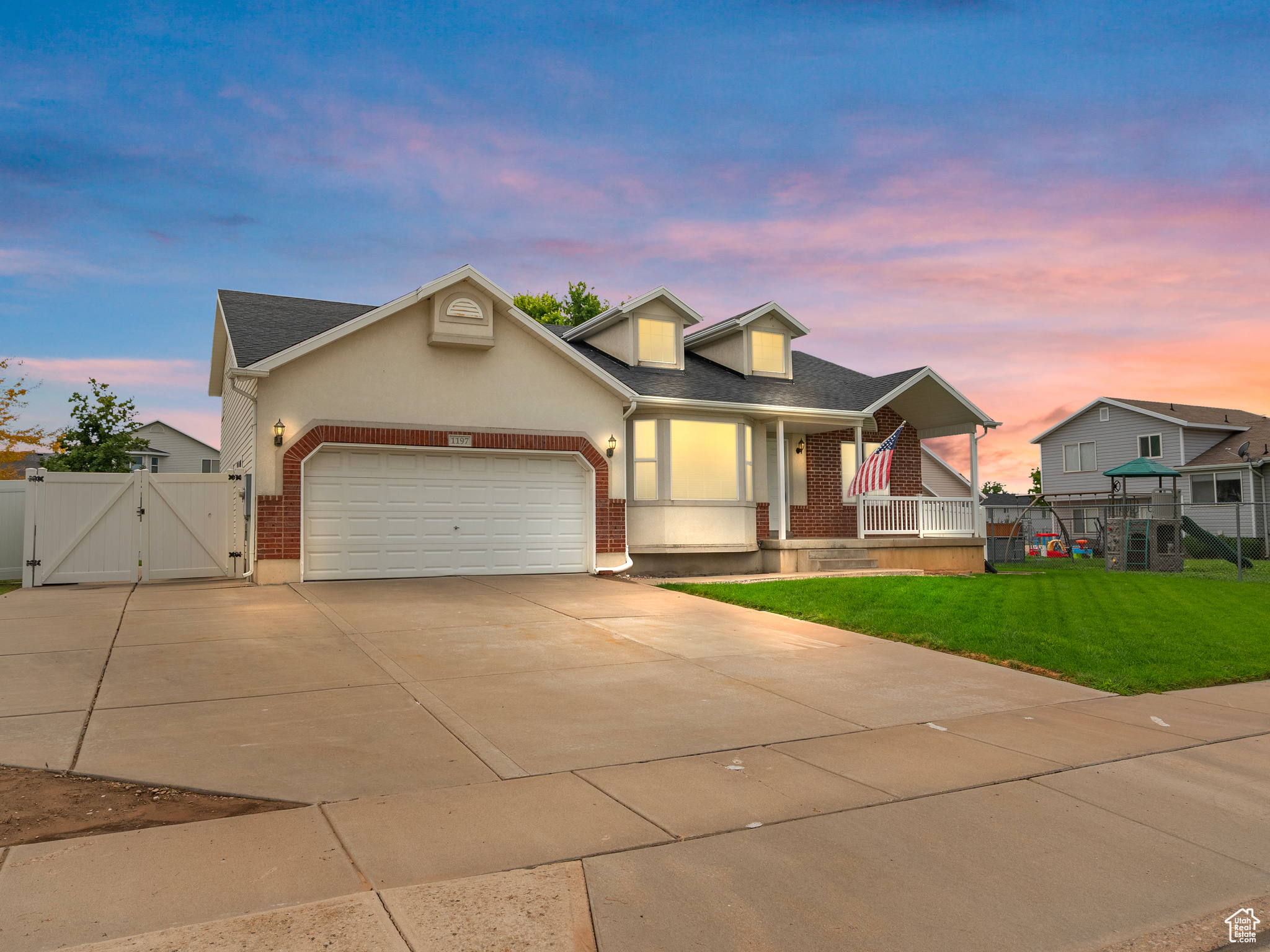 CENTURY PARK - Residential