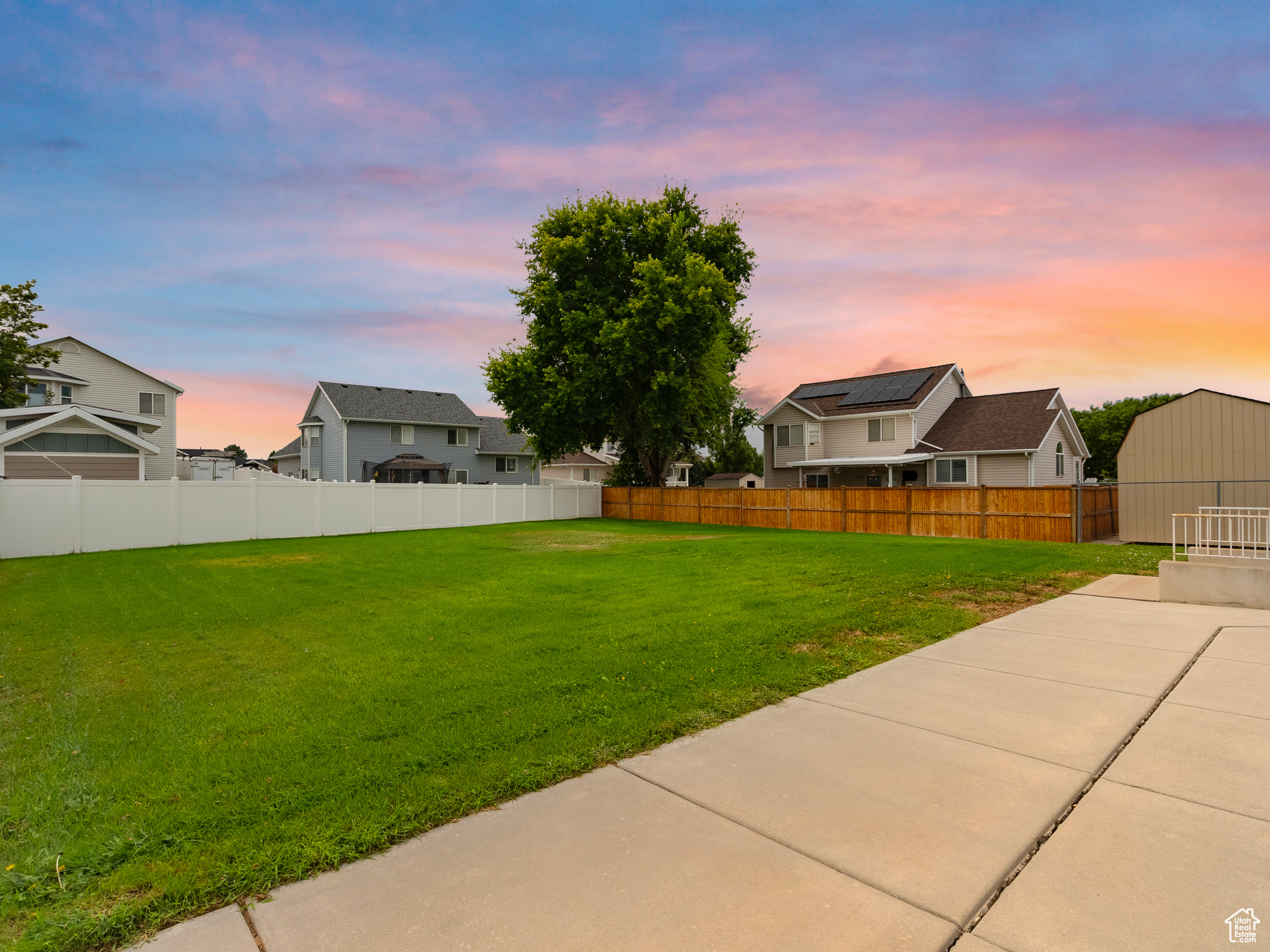 CENTURY PARK - Residential