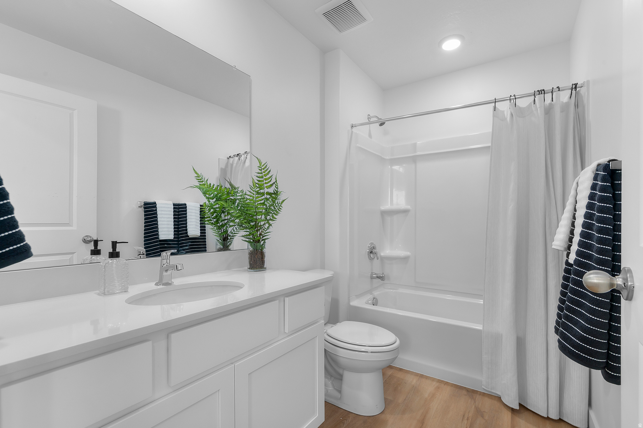 DIXON CREEK - Residential