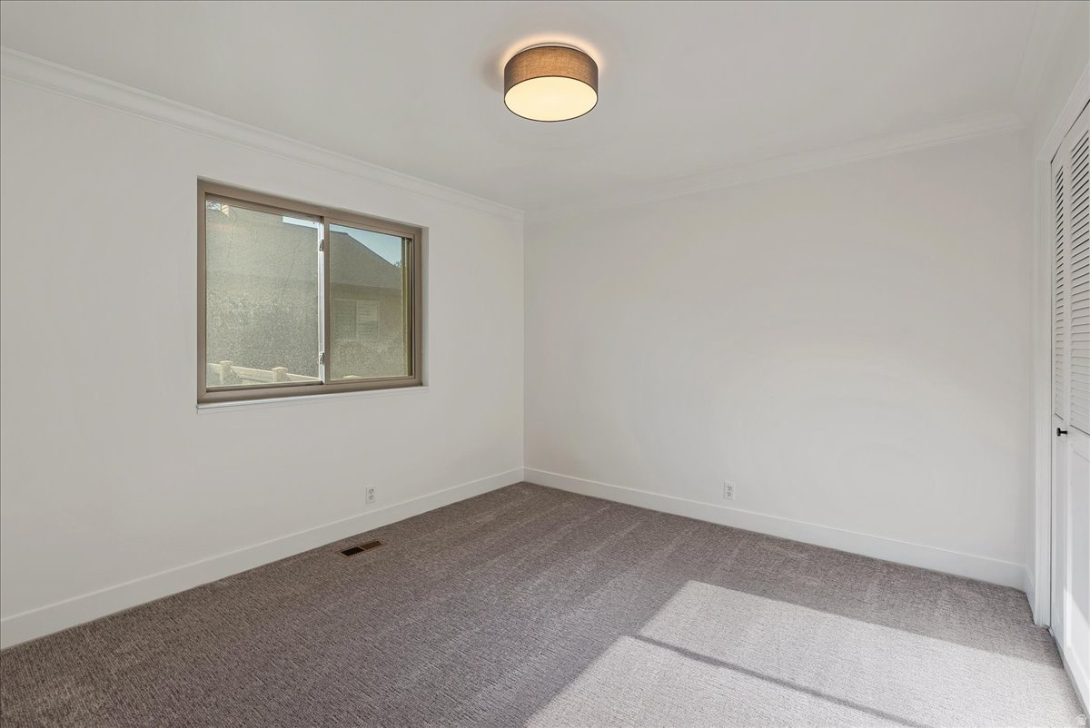 VINE STREET - Residential