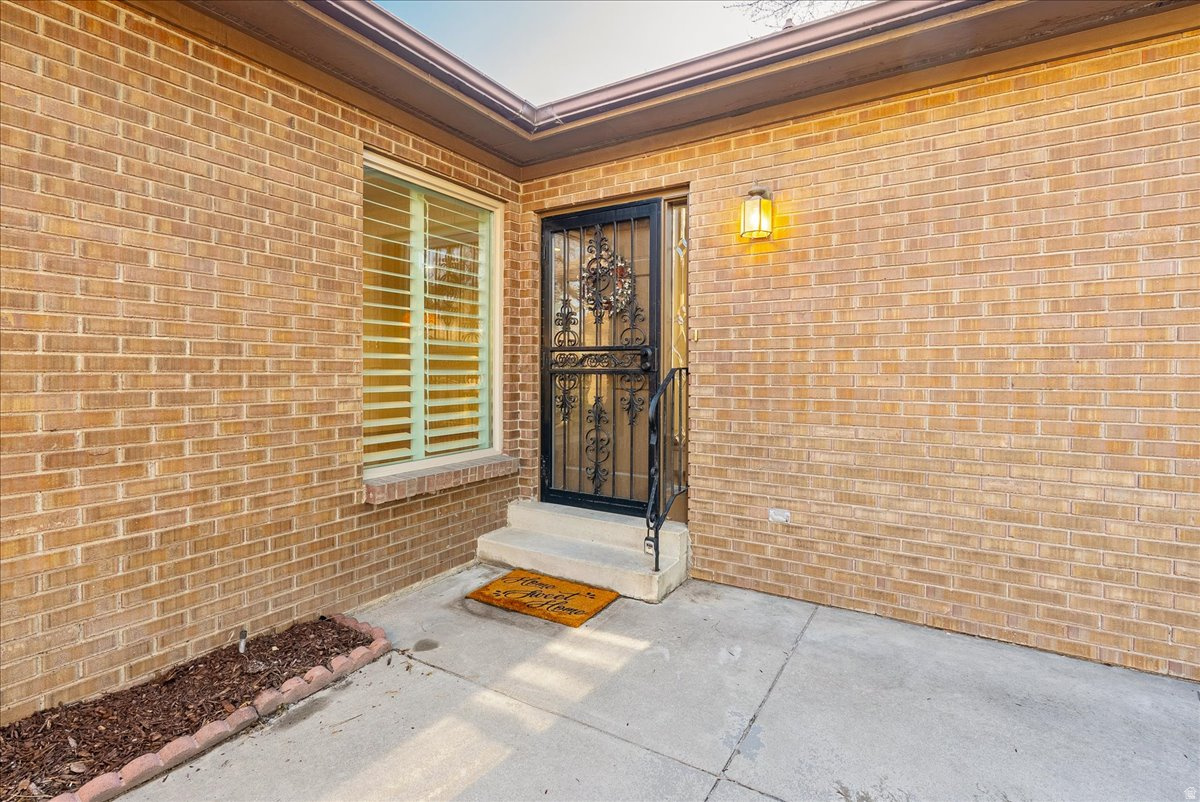 VINE STREET - Residential