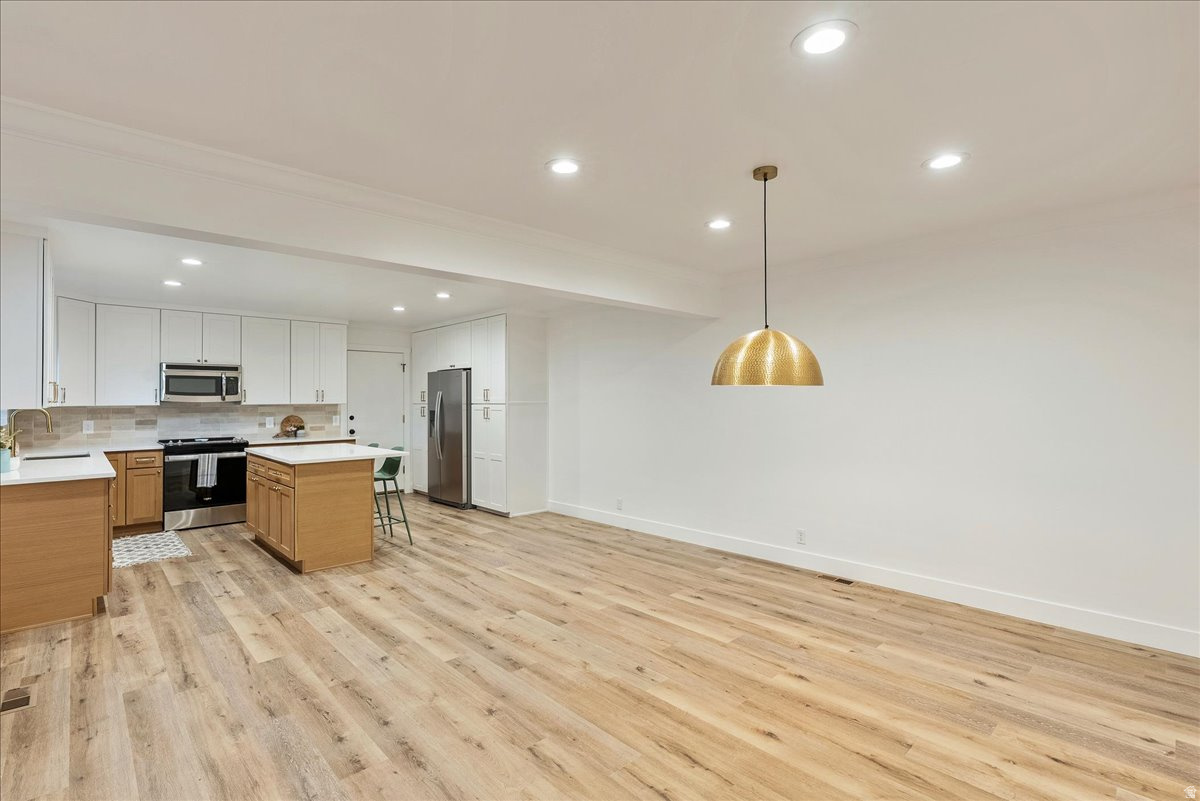 VINE STREET - Residential