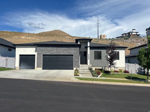 Homes For Sale - 5428 N Meadow Lark Ln<br/> Lehi, UT 84048
