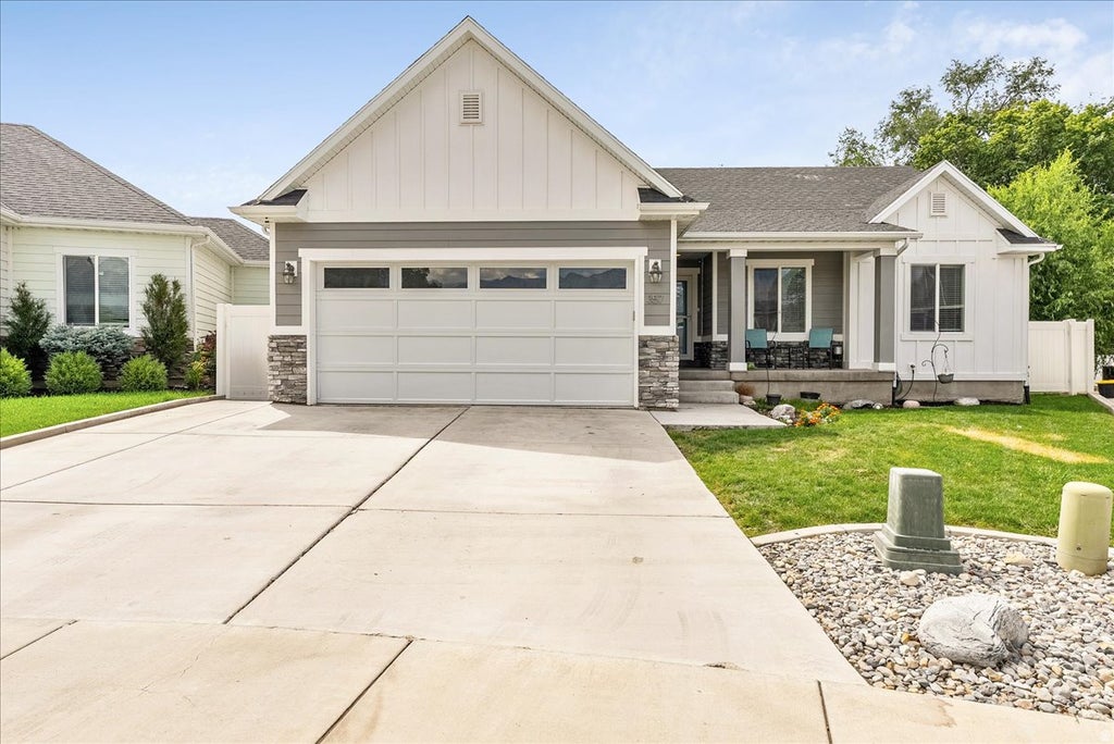 Photo of 357 N WALNUT CT, American Fork, UT 84003 (MLS # 2182566)